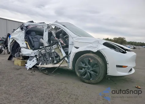 2025 Tesla Model Y z USA, uszkodzony, nr VIN 7SAYGDED7SF271078